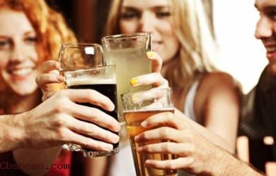 Alkohol Berdampak Lebih Buruk Bagi Wanita