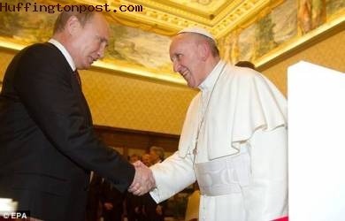 Tiba di Vatikan, Putin dan Paus Fransiskus Bahas Nasib Kristen di Suriah