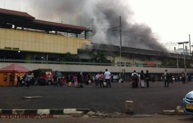 Kebakaran di Stasiun Gambir, Operasi KRL Dialihkan