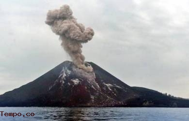 PVMBG Imbau Waspadai Erupsi Gunung Anak Krakatau