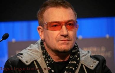 Vokalis U2 Bono Sedang Garap Film tentang Kitab Mazmur
