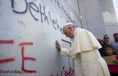 Paus Fransiskus Serukan Perlindungan Umat Katolik Palestina
