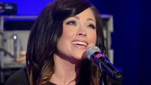 Chord Lagu: Breathe On Us – Kari Jobe