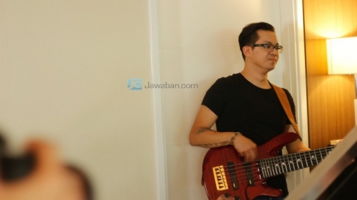 Ronald Steven, Basist Kalem Nan Piawai