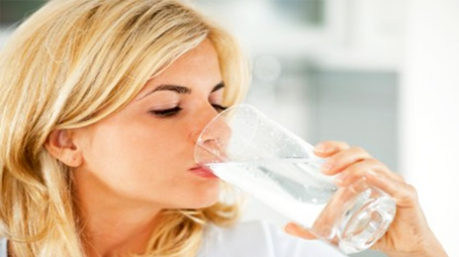 Aturan Sehat Minum Air Putih Setelah Bangun Tidur
