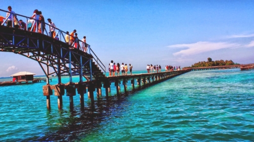 Dari Gunung Sampai Pantai, Ini 4 Wisata Indonesia yang Mulai Ramai Dikunjungi