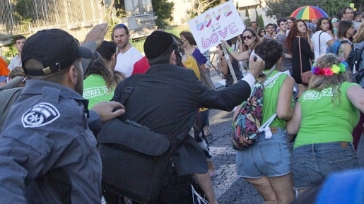 Pria Yahudi Ultra-Ortodoks Tikam Enam Peserta Parade Gay di Yerusalem