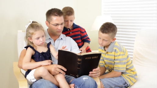 Apa yang Anda Ajarkan kepada Anak Tentang Tuhan?