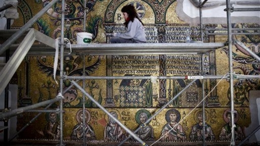 Kristen dan Muslim Palestina Bersama Renovasi Gereja Kelahiran Yesus