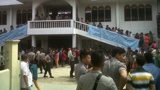 Konflik Tak Kunjung Usai, Jemaat Gereja HKBP Riau Kembali Rusuh