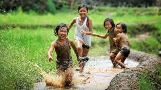 7 Karakter yang Perlu Dipelajari Orangtua dari Anak-anak