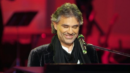 Tak Banyak yang Tahu, Andrea Bocelli Punya 2 Putra yang Gantengnya Mirip  Pangeran Arab! - TribunStyle.com