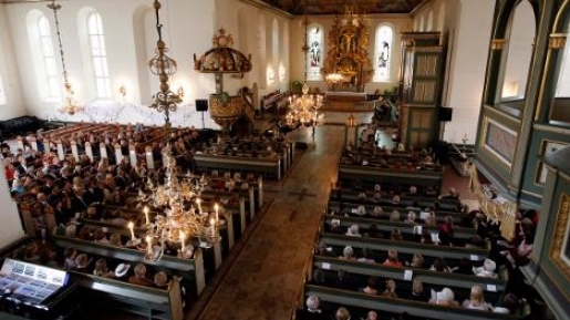 Dalam Sepekan 15.000 Jemaat Gereja Norwegia Tinggalkan Gereja