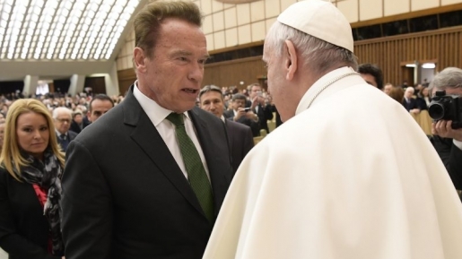 Pujian Manis Arnold Schwarzenegger untuk Paus Fransiskus