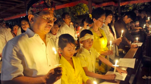 Inilah 4 Cara Rayakan Natal di Tengah Keluarga Beda Suku