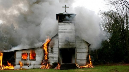 Maksud Hati Hendak Renovasi Buat Natal, Gereja Bethel Gorontalo Ini Malah Ludes Terbakar