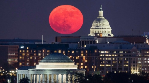 Gerhana Bulan ‘Blue Blood Supermoon’ Bakal Muncul Rabu, Ini yang Diprediksi Terjadi Loh!