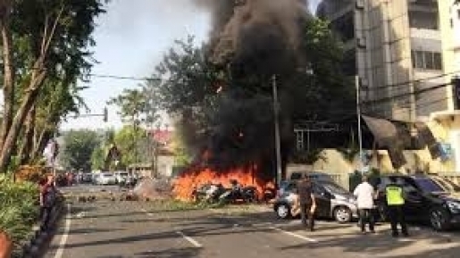 Lewat 2 Bulan, Banyak Orang Masih Beri Donasi Untuk Korban Bom Gereja Surabaya