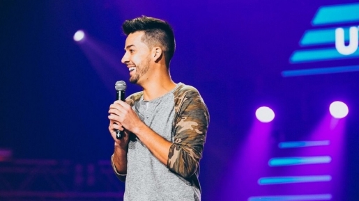 John Crist, Anak Pendeta yang Jadi Vlogger Video Parodi Untuk Ubahkan Pemikiran Masyarakat