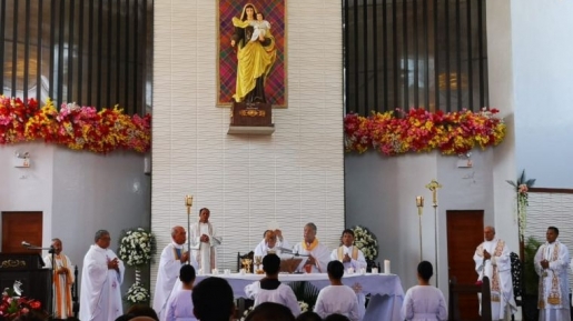 Pasca Bom Bunuh Diri, Korban dan Jemaat Gereja Jolo Filipina Ini Gak Jera Datang Ibadah