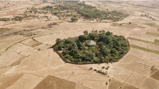 Karena Letaknya yang Unik, Gereja Tua Ethiopia Ini Jadi Perhatian Dunia