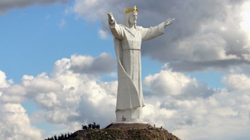 Ternyata Polandia Punya Patung Yesus Tertinggi di Dunia Loh! Tampaknya Begini…