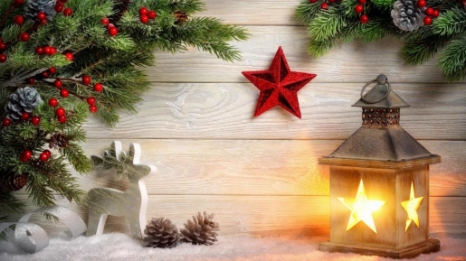 Mau Dekor Ruangan Buat Natal, 5 Tema Warna Ini Bisa Kamu Coba!