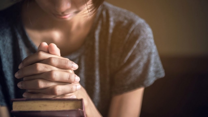 7 Doa Meminta Kekuatan dan Ketenangan di Tengah Kondisi Keluarga yang Sulit