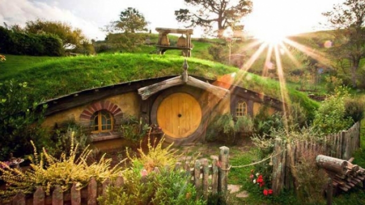 Indonesia Ternyata Punya 3 Tempat Wisata yang Mirip Kayak di Film ‘Lord of The Rings’ Loh!