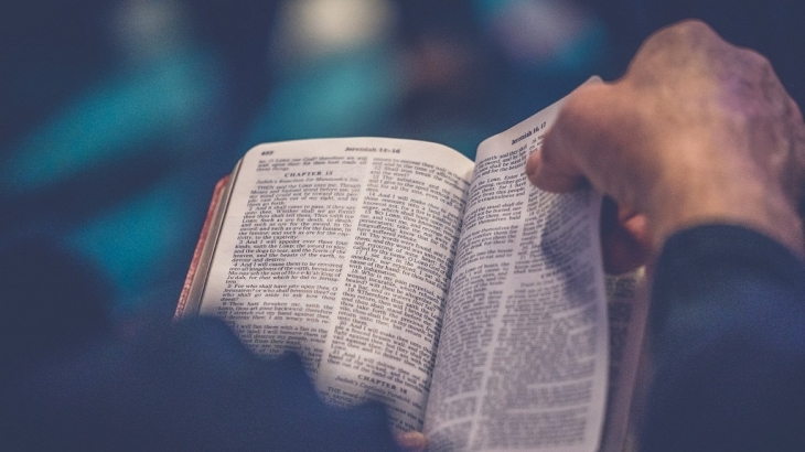 4 Cara Makin Dekat Dengan Tuhan Selain Hadiri Ibadah Gereja