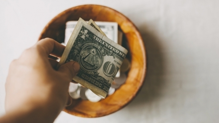 4 Cara Tuhan Menolong Umat-Nya Hadapi Pergumulan Keuangan