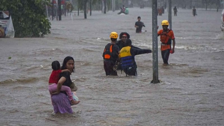 Sintang Banjir Parah, Uskup Ajak Umat Katolik Doa Bersama