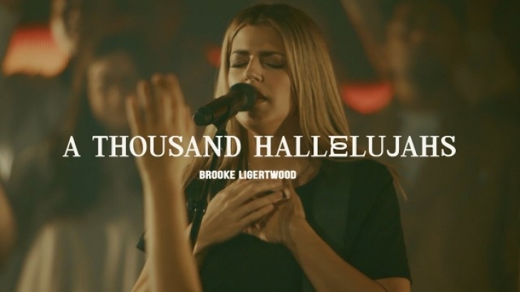 Dikutip Dari Mazmur, Brooke Ligertwood Ceritakan Kisah Lagu ‘A Thousand Hallelujahs’