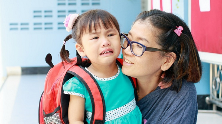 Derai Air Mata di Hari Pertama Sekolah? Wajar Kok, Tapi Bisa Diatasi Loh, Ini Tipsnya