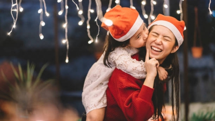 10 Hal yang Orang Tua Wajib Jelaskan ke Anak Soal Natal