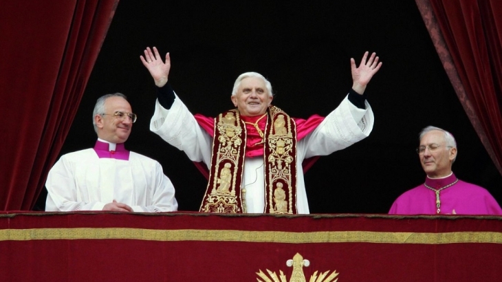 5 Kenangan Mendalam Tentang Sosok Paus Benediktus XVI Bagi Gereja Katolik