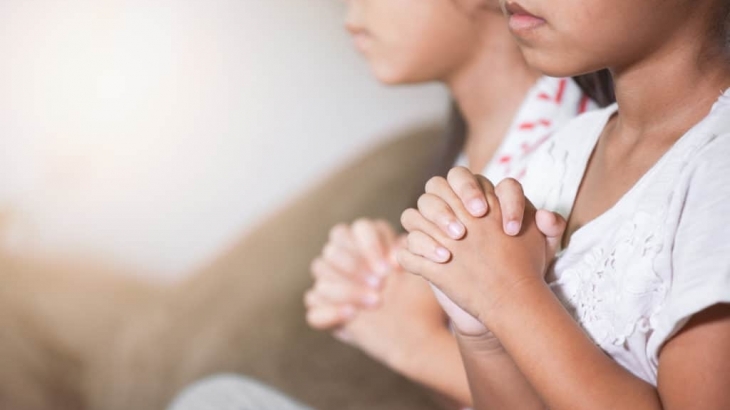 Bukan Soal Usia, Orangtua Perlu Ajarkan Anak Bersyukur Setiap Hari Dengan 8 Cara Ini…