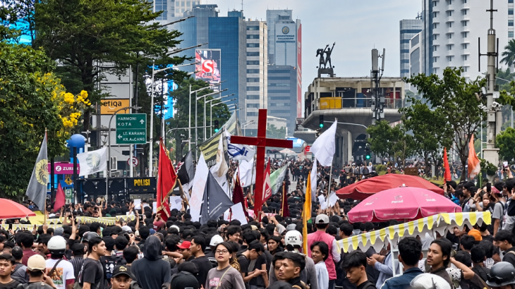 Salib Merah Iringi Aksi Demo Mahasiswa di Hari Sumpah Pemuda 2026