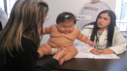 Wow, Masih 10 Bulan Bobot Bayi Ini Sudah 20 Kg