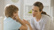 Ini Dampak Negatif Jika Orangtua Salah dan Sulit Minta Maaf Pada Anak