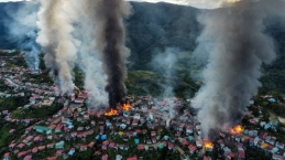 Militer Serang Katedral, Puluhan Ribu Warga Myanmar Melarikan Diri