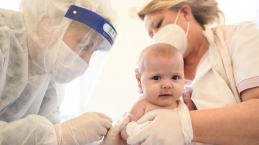 Sebentar Lagi Vaksin Covid Akan Tersedia Untuk Bayi Usia 6 Bulan, Baik Atau Buruk?