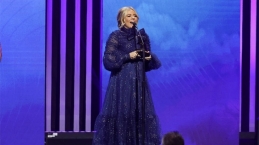 3 Penyanyi Solo Kristen Ini Jadi Jawara di Ajang Musik Rohani Dove Awards 2022