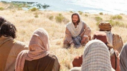 Belajar Dari Cara Yesus Amankan Kerumunan Orang yang Mengikuti Dia