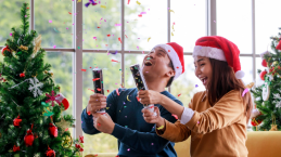 5 Tips Hadirkan Sukacita Natal di Tengah Pernikahan