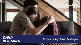Berdua Hadapi Badai Kehidupan