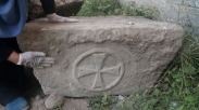 Wah, Ditemukan Benda Bersejarah Simbol Kristus Di Perbatasan Gaza