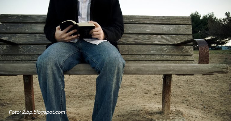 Building Communication with God through Daily Devotional