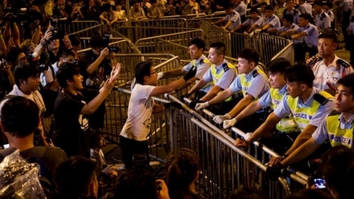 Bentrok, Pemimpin Hongkong Ultimatum Aktivis Pro-Demokrasi