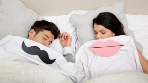 Ternyata Tidur Terpisah Bisa Jadi Cara Perbaiki Hubungan Pernikahan Loh!